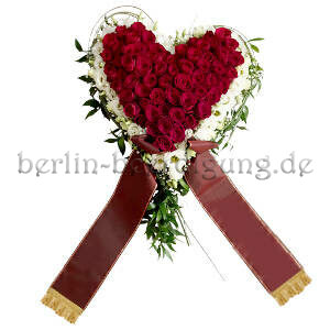 Blumenherz aus roten Rosen mit eleganter Einrahmung Ø 60cm