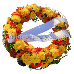 Besteckter Kranz mit Rosen Chrysanthemen Gerbera 60cm